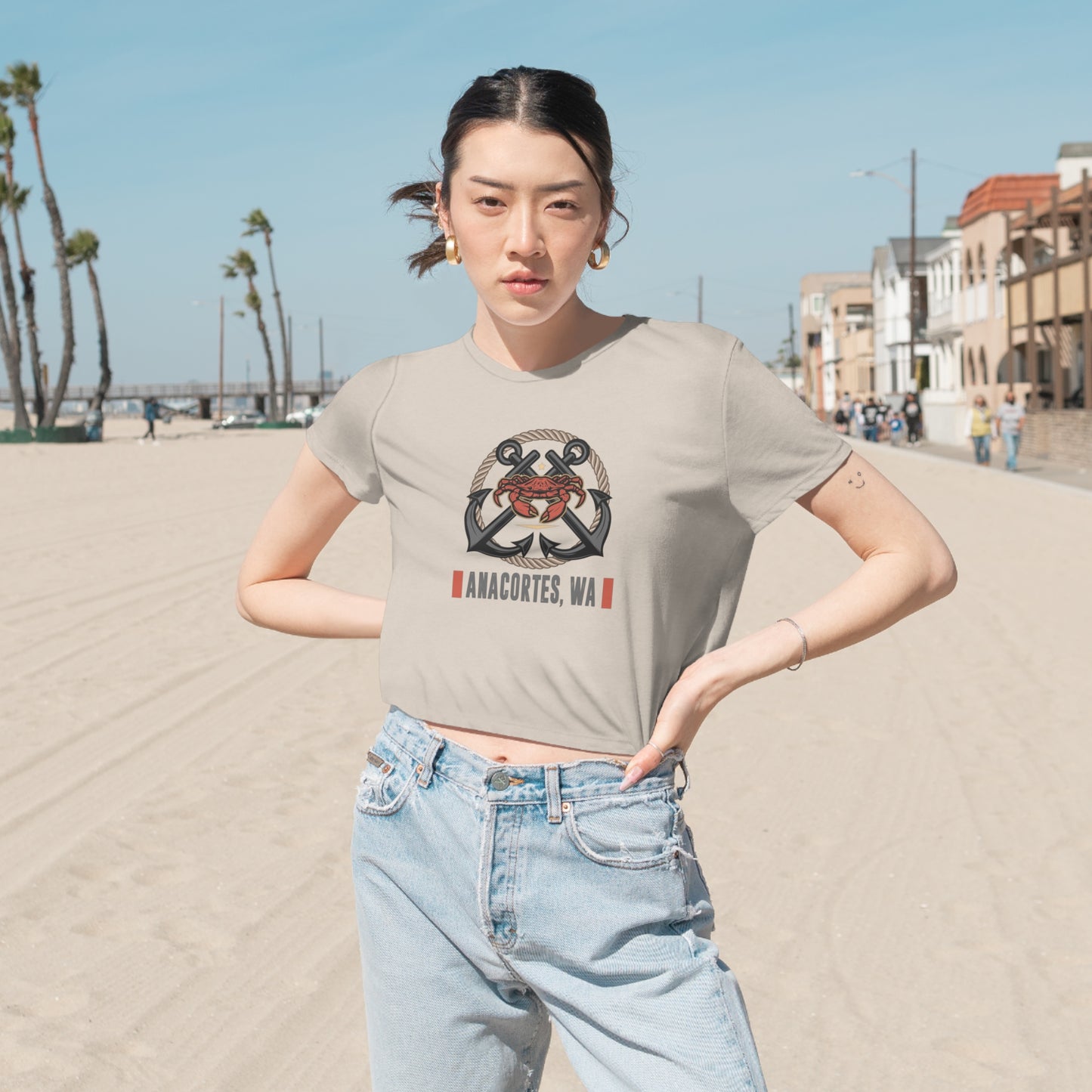 ANACORTES CRAB Women's Flowy Cropped Tee
