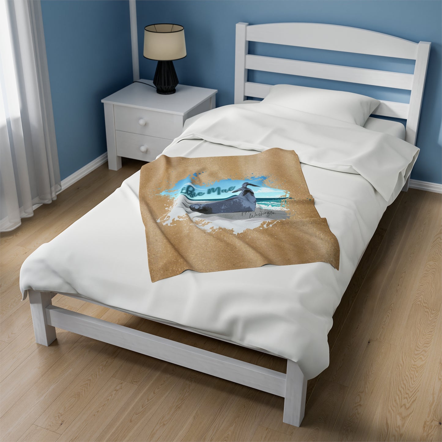 ELSIE Velveteen Plush Blanket