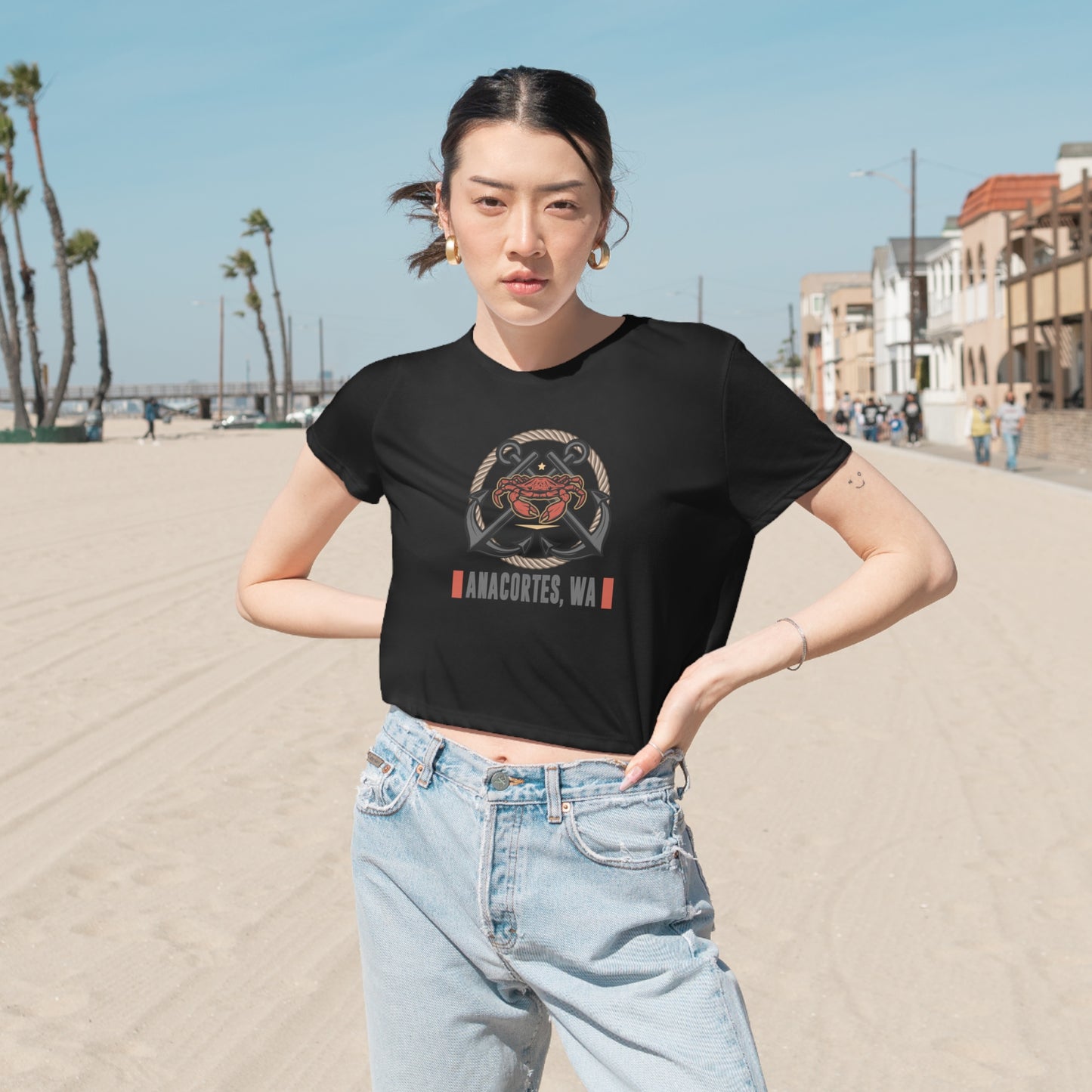 ANACORTES CRAB Women's Flowy Cropped Tee