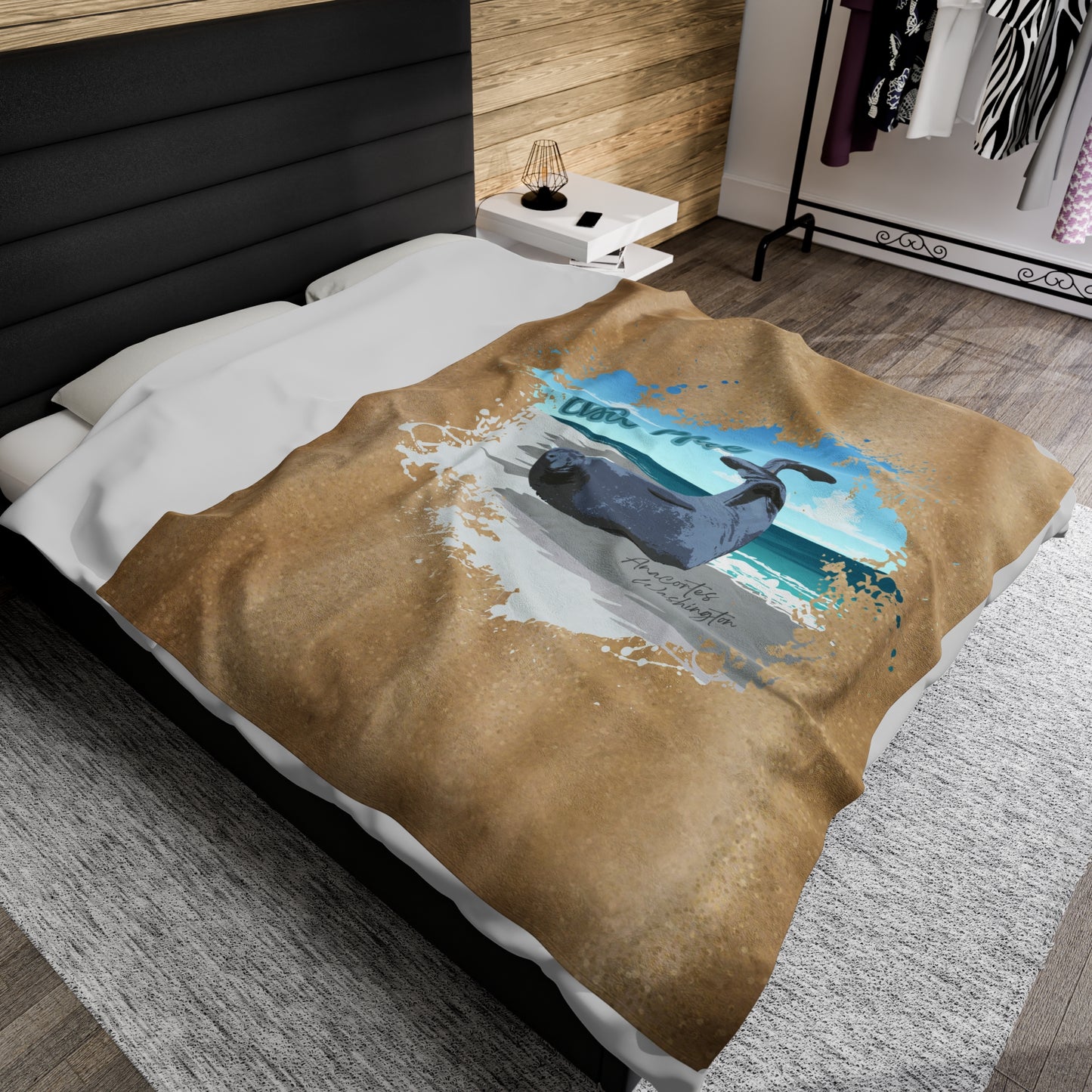 ELSIE Velveteen Plush Blanket