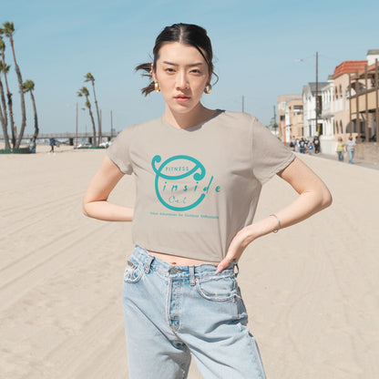 IO FITNESS  Women's Flowy Cropped Tee