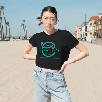 IO FITNESS  Women's Flowy Cropped Tee